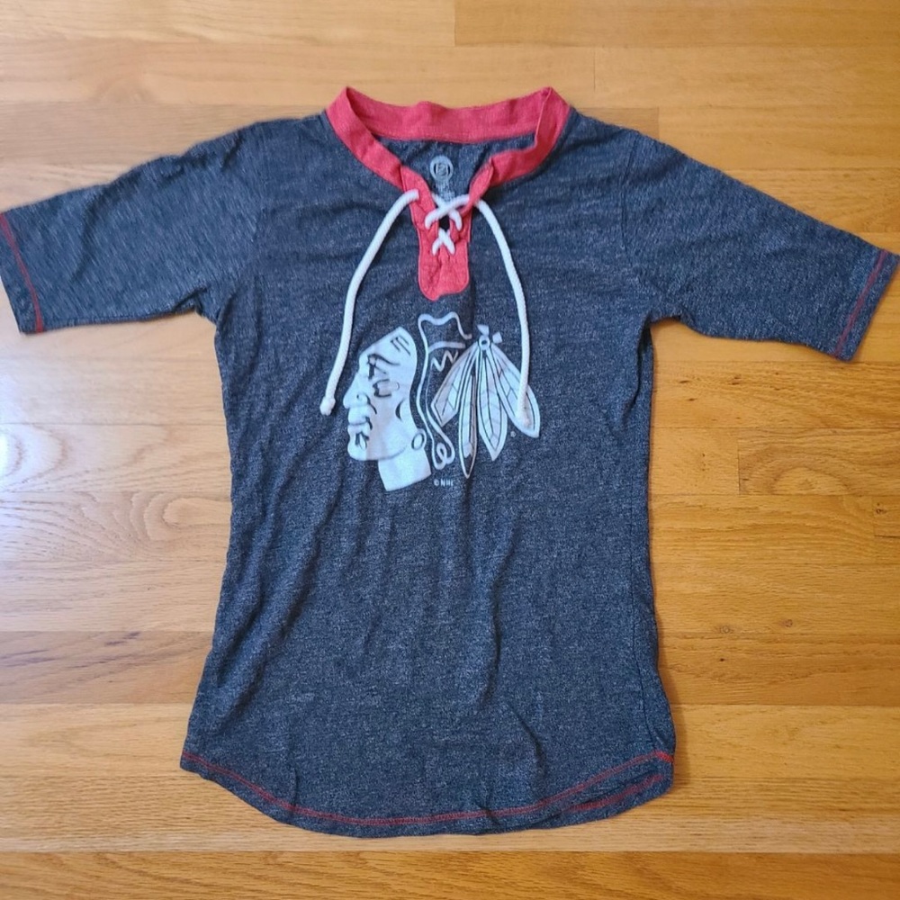 Blackhawks T-shirt